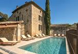 Location vacances Chantemerle-lès-Grignan - Maison Avec Piscine Privée-1