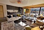 Location vacances Les Gets - Appartement de luxe au pied des pistes avec terrasse et vue imprenable - Fr-1-598-43-2
