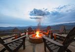 Location vacances Sylva - Luxe Mountain Retreat with Sunset Views & Hot Tub-4