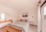 Location vacances Correns - Villa Loura - Villa contemporaine avec piscine-4