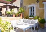 Location vacances  Indre - Maison de charme au cœur du Blanc, avec spa et jardin-2