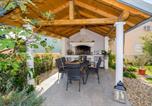 Location vacances Vrsi - Pet Friendly Apartment In Vrsi-Mulo With Wifi-2