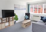 Location vacances Chichester - Chipad Mono - Comfy City Centre Apartment with Free Parking Space-1