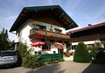 Location vacances Russbach am Pass Gschütt - Holiday home Strobl/Salzburger Land 103-1
