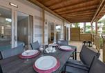 Location vacances Porto Garibaldi - Cozy 2 bedroom Cabin sleeps 5 in Lido di Spina, Italy - Perfect Family Retreat-2