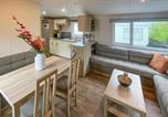 Location vacances  breezanddijk - 2 Bedroom Cozy Stacaravan In Makkum-4