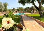 Location vacances Alcantarilha - Villa Verde Do Algarve Eco-Friendly Countryside Retreat Heated Pool 21 Guests Armacao De Pera-2