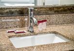 Hôtel Huntington Park High School - Erth Inn By Aga Huntington Park-3