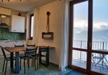 Location vacances  Province de Pavie - Borgo Verginate - Como Lake Panorama-3