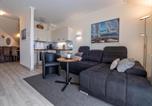 Location vacances Binz - Dünenpark Binz - Komfortplus Ferienwohnung mit 2 Schlafzimmern und Balkon im Dachgeschoss 195-1