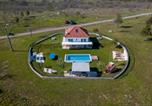 Location vacances Trilj - Family friendly house with a swimming pool Tijarica, Zagora - 20530-1