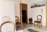 Location vacances  Province de Vibo-Valentia - Charming Apartment in Vibo Valentia with Terrace, 60 m²-4