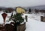 Location vacances  Province de Vicence - Holiday home in Velo d Astico 25854-4