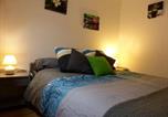 Location vacances  Eure-et-Loir - Parfait pour les amoureux de la nature: maison 2 chambres avec jardin, proche forêt et château - Fr-1-581-74-2