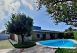 Location vacances Santos - Linda casa com piscina Enseada-1