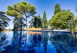 Location vacances Airoux - Domaine de ferrabouc-4