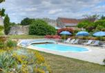 Location vacances Bossée - Gîte de charme avec piscine couverte entre Châteaux de la Loire et Futuroscope - Fr-1-381-520-2