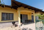 Location vacances  Province de Biella - Greenhouse del lago-1