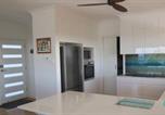Location vacances Cams Wharf - Caves Cottage - gorgeous 180 degree ocean views-3
