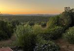Location vacances  Salir - Casa no Limoeiro, Stylish Countryside Retreat Near-3