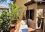 Location vacances Pescia - Terrazza Giuliana, charming Tuscan townhouse with sunlit terrace-1