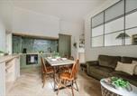 Location vacances Budapest - Olive Art Get Away-Walk to Buda Eye & Fashion Street-1