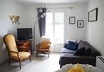 Location vacances La Tour-d'Aigues - Holiday home in Pertuis with patio-4