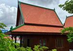 Location vacances Siem Reap - Sala Khmer - Traditional Wooden House & Garden-1