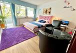 Location vacances Düsseldorf - Stylish, Cozy & Quiet Apartment with one and half rooms in District 1-1