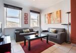 Location vacances  Bergzicht Guesthouse - Piazza on Church 906 by Ctha-1