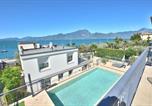 Location vacances Torri del Benaco - South Apartment With Pool-1