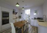 Location vacances Margate - Wellington View: Ground floor apartment with sea views and garden-1