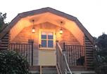Location vacances Brixton - Bumblebee Cottage Lakeside Property-1