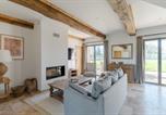 Location vacances  Calvados - Maison Morny Your Exquisite Retreat near Deauville-4