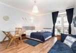 Location vacances Świnoujście - Studio Apartment Villa Mistral Świnoujście by Noclegi Renters-1