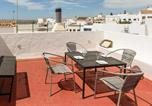 Location vacances  Le château et le parc naturel de Castro Marim - 4 Bedroom Nice Home In Ayamonte-1