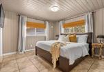 Location vacances Invermere - The Sleeping Moose I Fireplace I Pool Table I Tv-2
