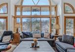 Location vacances  Quechee Gorge - Walk to Club Game Room - Whitman Brook Overlook-1