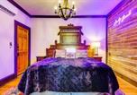 Location vacances Johnson City - Historic Downtown Marble Falls- 3 Suite Combo123-3