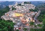 Location vacances Raguse - Stunning Apartment In Ragusa-1