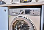 Location vacances Coleraine - Spacious Beachside Family Apt - Dunluce Park 2-3