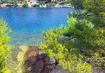 Location vacances Nerežišća - Family friendly house with a swimming pool Splitska, Brac - 25269-2