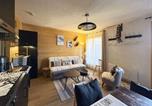 Location vacances Les Orres - Studio rénové avec balcon et parking aux Orres - Fr-1-322-687-2