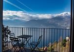 Location vacances  Province de Pavie - Borgo Verginate - Como Lake Panorama-1