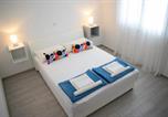 Location vacances Okrug - Apartment Complex Jelena-1