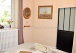 Location vacances Bossée - Évasion champêtre : Gîte enchanteur avec jardin clos, rivière et tout confort près des Châteaux de la Loire. - Fr-1-381-506-2