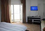 Location vacances  Musee du Village Bucarest - Decebal premium apartment-2