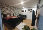 Location vacances  Loir-et-Cher - Studio confortable à Noyers-sur-Cher - 30 m² - Parking-1