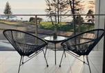 Location vacances Mooloolaba - Stylish getaway, beach views, 2 mins from shops-1