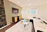 Location vacances Metz - Les Suites Bisous Metz - Jacuzzi & Private Sauna-4